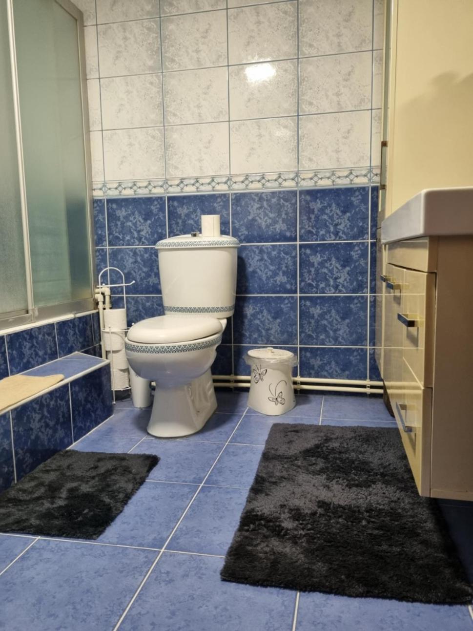 A Single Room in Home, одноместная комната в доме, Chambre simple, Habitación individual Истанбул Екстериор снимка